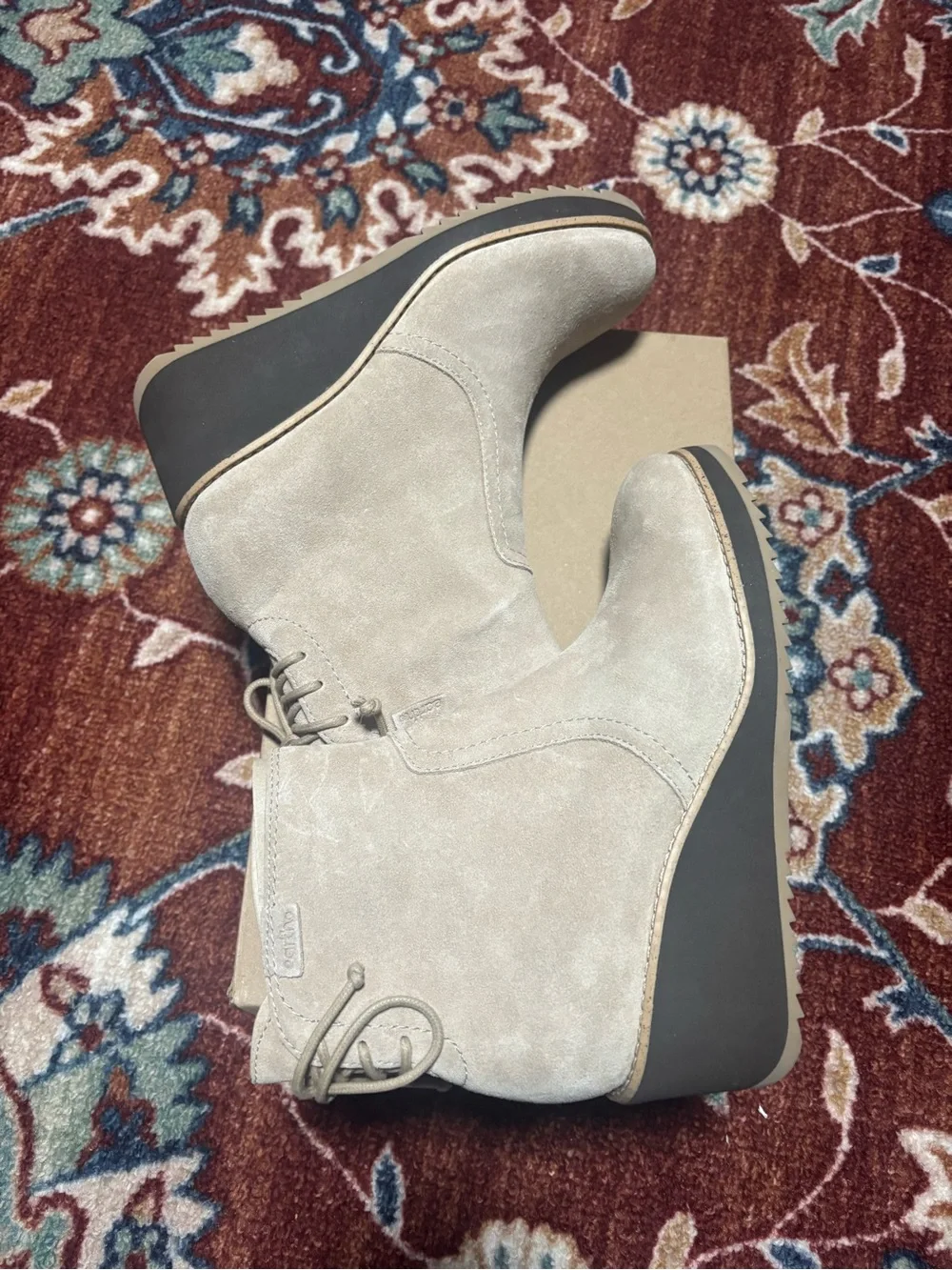 Earth Calia Round Toe Casual Wedge Ankle Booties size 9 brand new